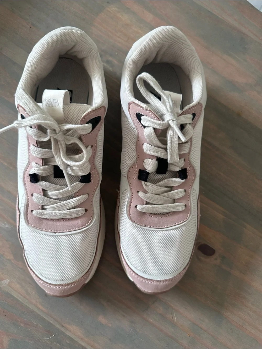 Zara White and Blush Pink Women's Lace-Up Sneakers